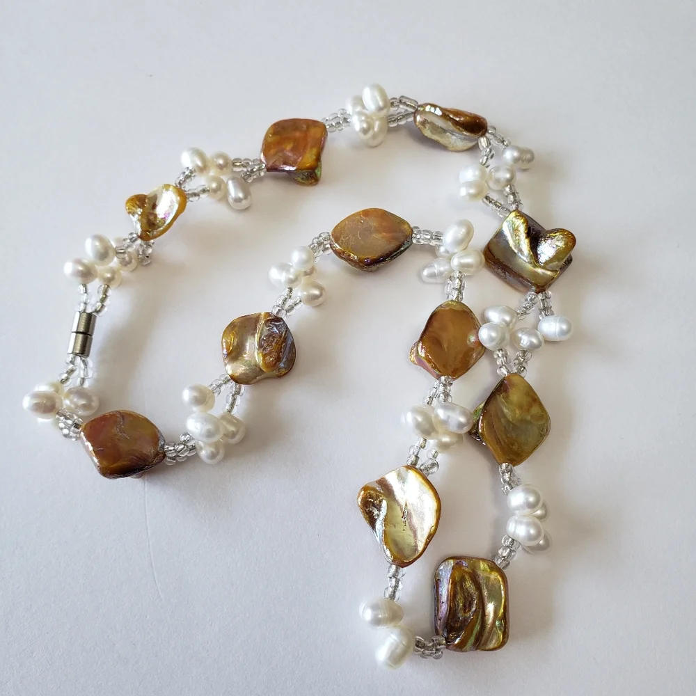 Fresh water pearl with Shell and seed bead Necklace with magnet clasp - Picture 2 of 7